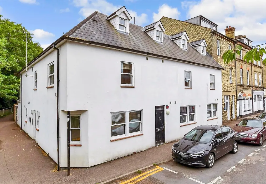 Front Web - High Street, Snodland, Kent - Wards of Kent