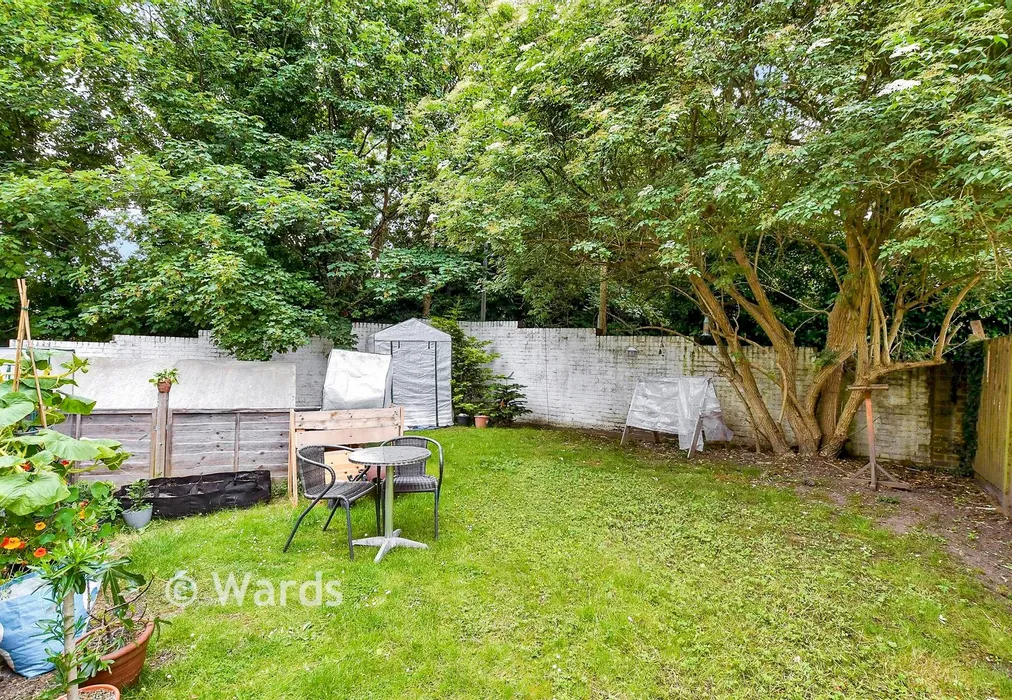 Communal Gardens - High Street, Snodland, Kent - Wards of Kent