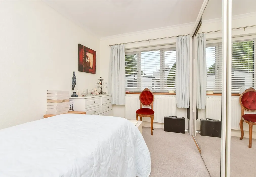 Bedroom 2 - Princes Gardens, Margate, Kent - Wards of Kent