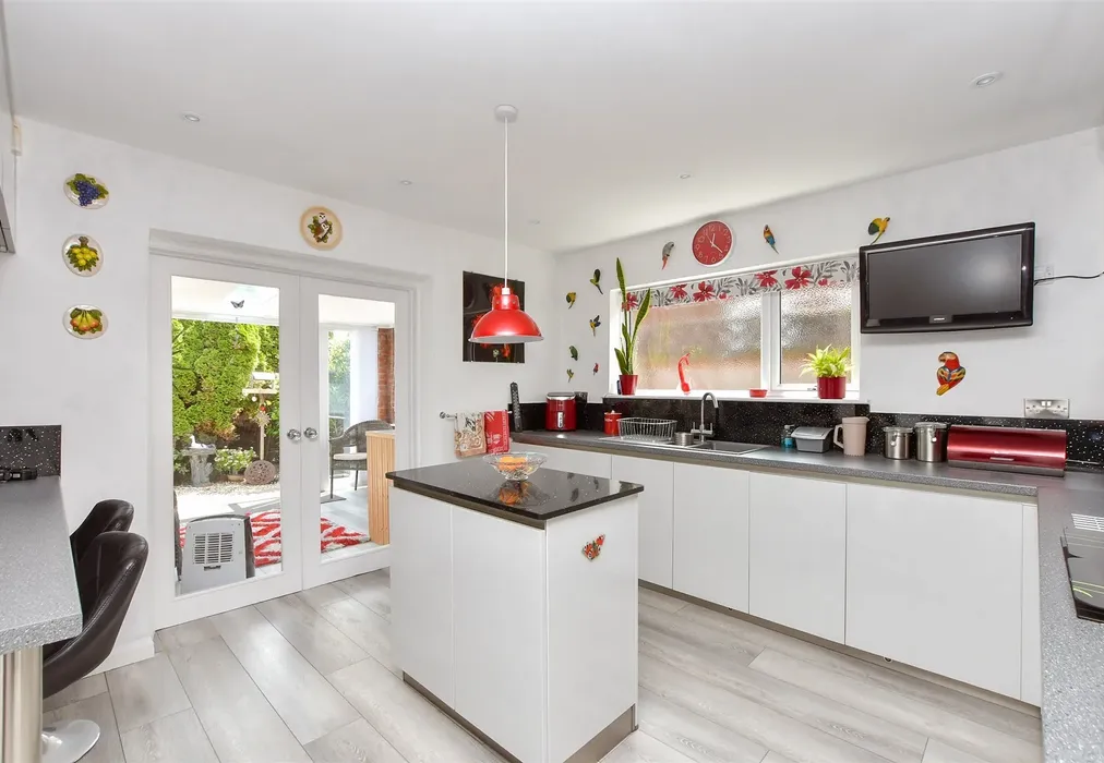 Kitchen - Princes Gardens, Margate, Kent - Wards of Kent