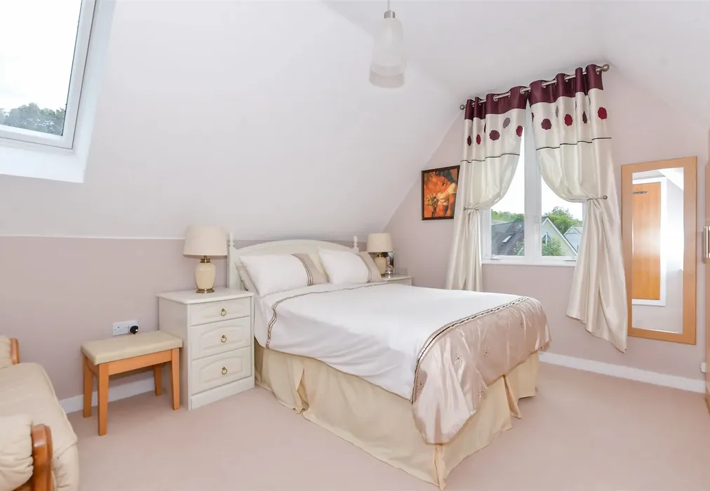 Bedroom 4 - Alisander Close, Snodland, Kent - Wards of Kent