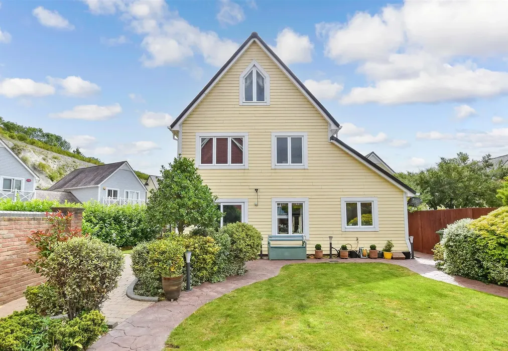 Rear Elevation - Alisander Close, Snodland, Kent - Wards of Kent