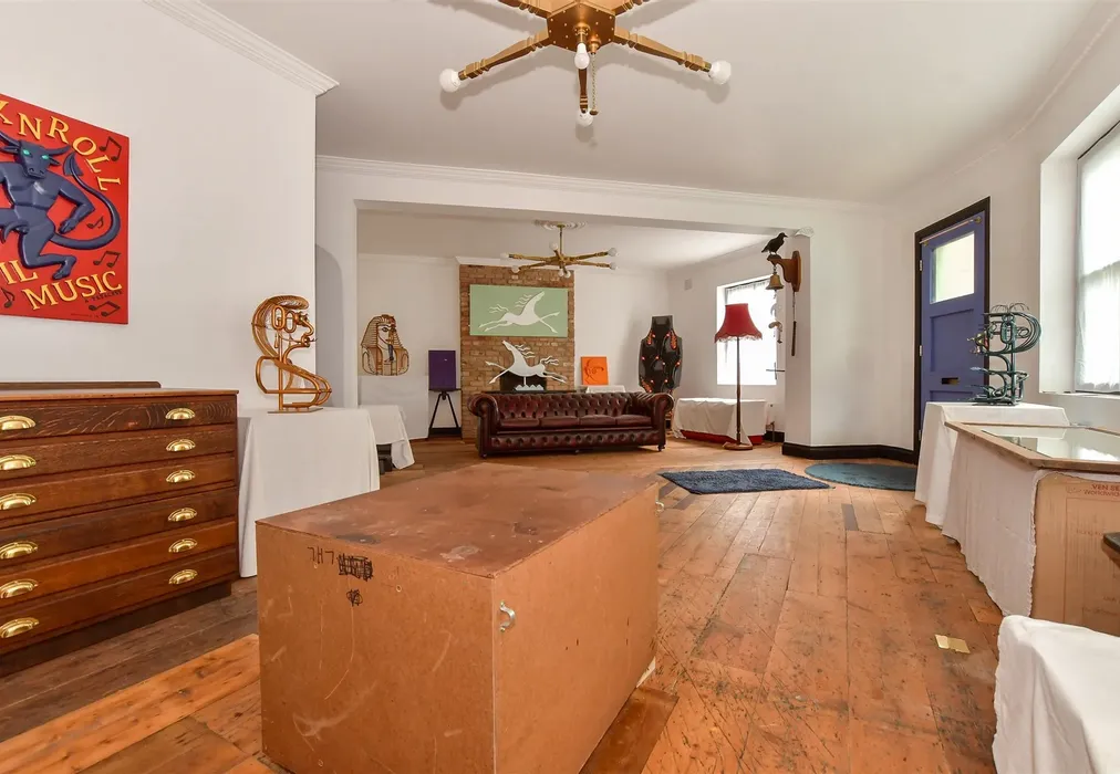 Studio - George Lane, Folkestone, Kent - Wards of Kent