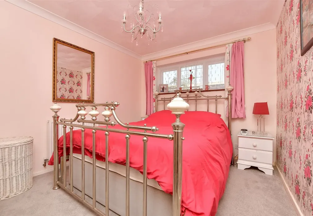 Bedroom 2 - Grenville Way, Broadstairs, Kent - Wards of Kent