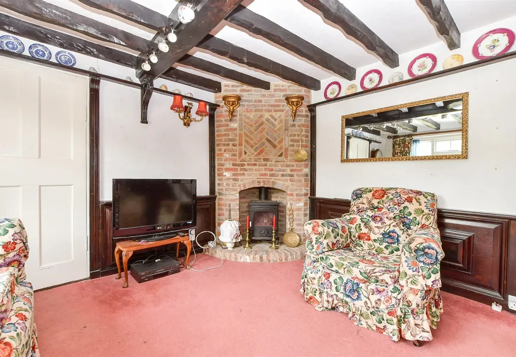 Lounge - Kingsdown Road, St. Margarets-At-Cliffe, Dover, Kent - Wards of Kent