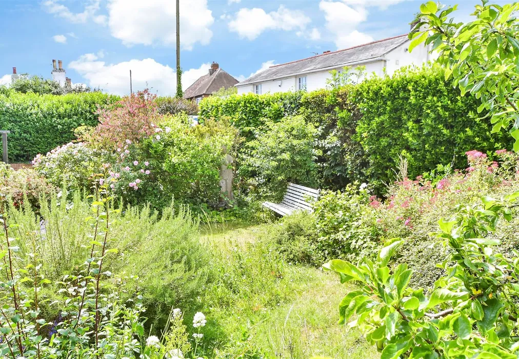 Front Garden - Kingsdown Road, St. Margarets-At-Cliffe, Dover, Kent - Wards of Kent
