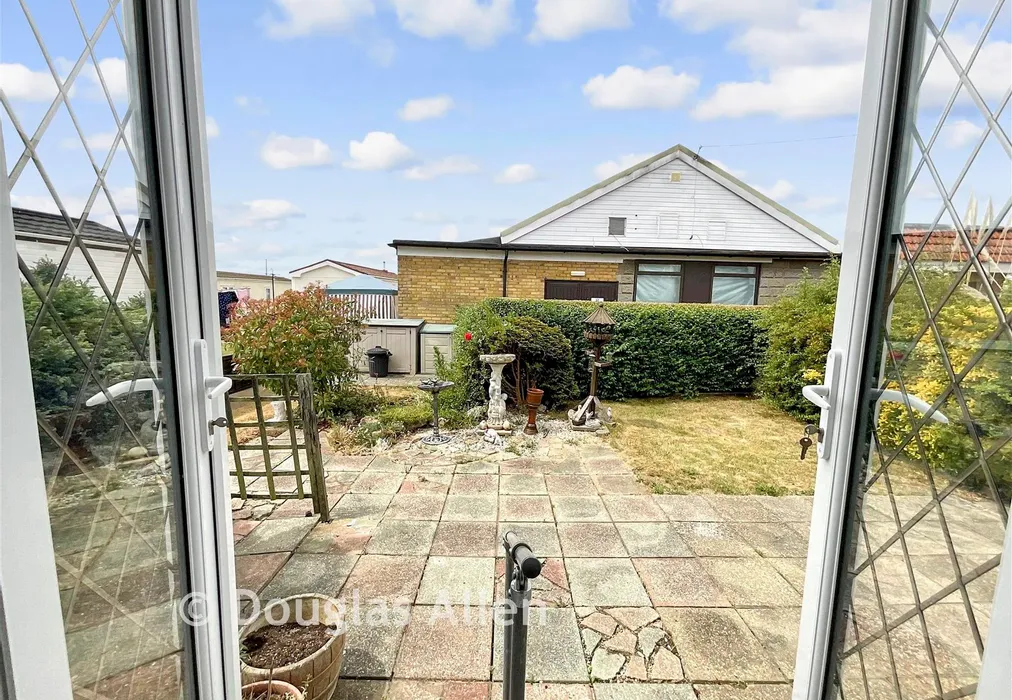 Garden View - Lower Dunton Road, Dunton, Brentwood, Essex - Wards of Kent