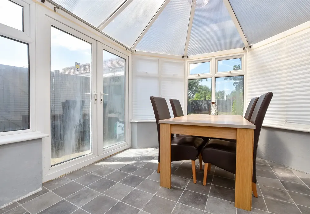 Conservatory - Oak Avenue, Shirley, Croydon, Surrey - Wards of Kent