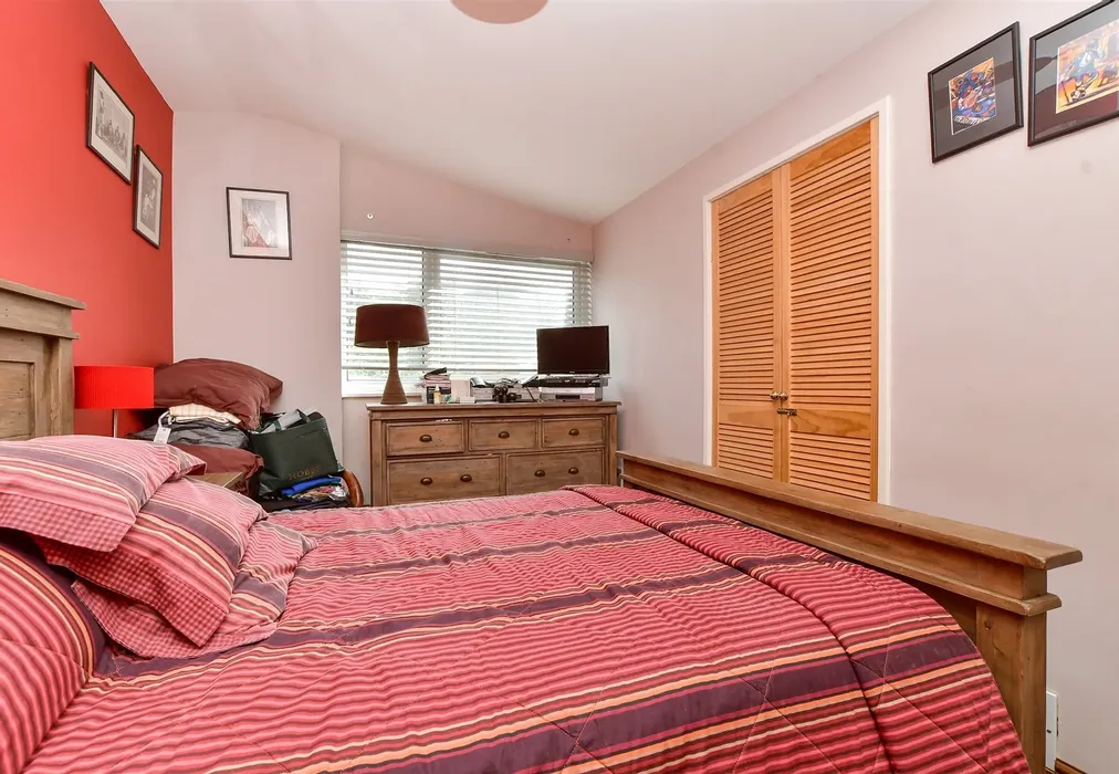Bedroom 1 - Regency Walk, Shirley, Croydon, Surrey - Wards of Kent