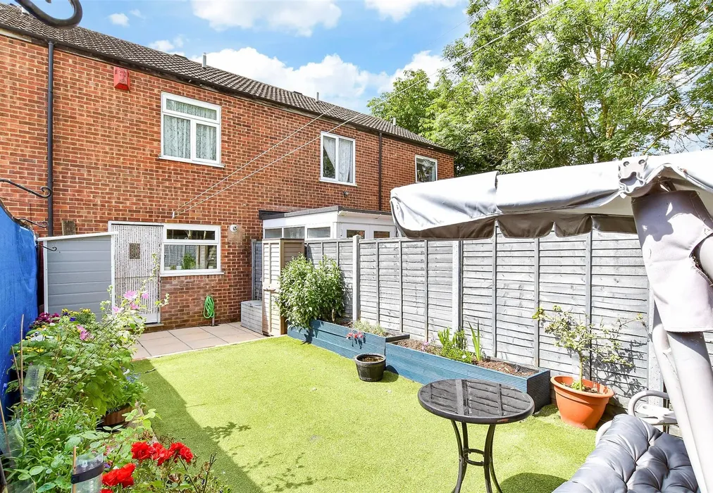 Rear Garden - Winters Croft, Gravesend, Kent - Wards of Kent