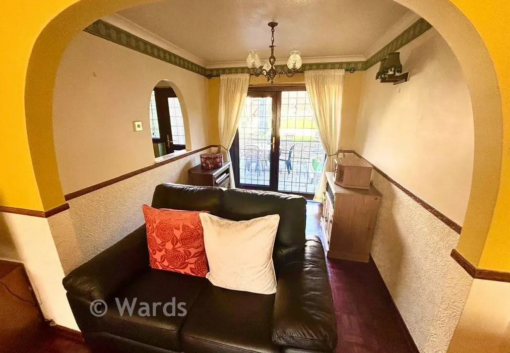 Lounge 1 - Ingress Gardens, Greenhithe, Kent - Wards of Kent
