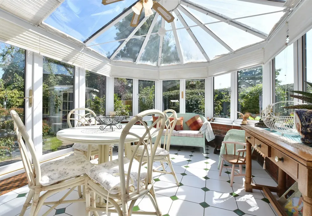 Conservatory - Lime Tree Court, Freshwater, Isle of Wight - Wards of Kent
