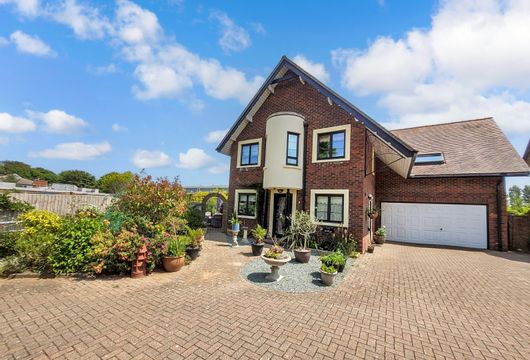 Lime Tree Court, Freshwater, Isle of Wight - Wards of Kent