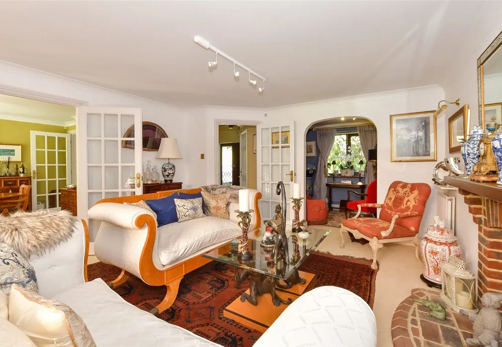 Lounge - The Street, Bramber, Steyning, West Sussex - Wards of Kent