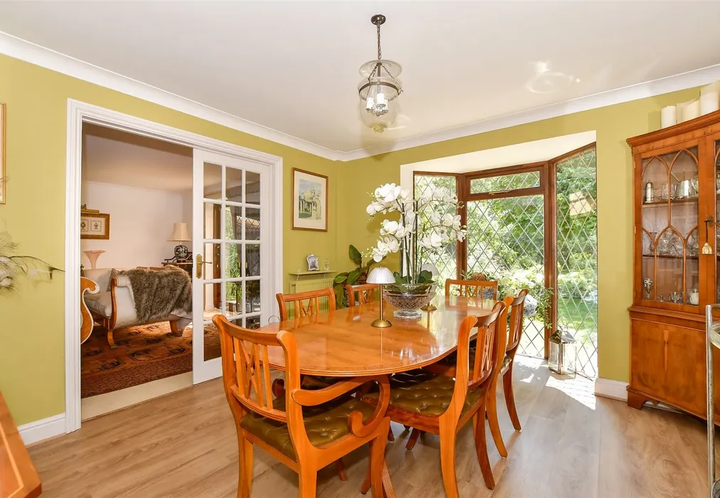 Dining Room - The Street, Bramber, Steyning, West Sussex - Wards of Kent