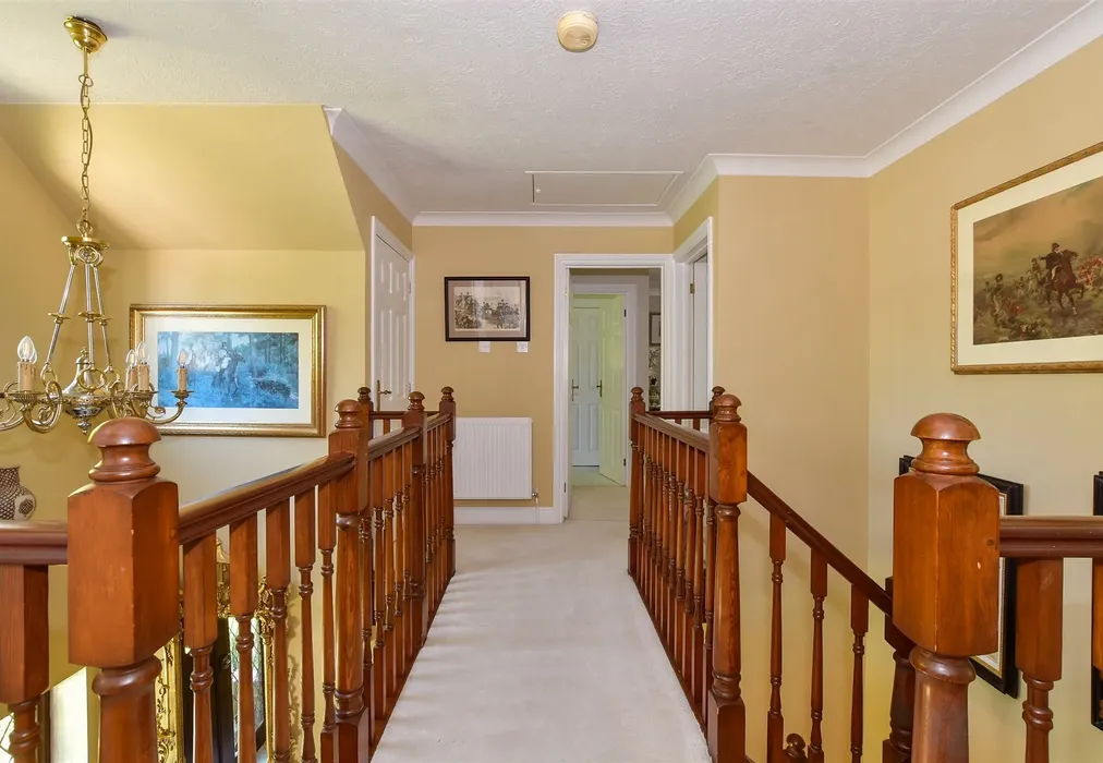 Internal Lifestyle Photograph - The Street, Bramber, Steyning, West Sussex - Wards of Kent