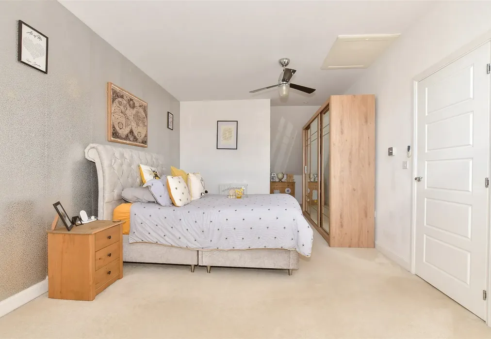 Bedroom 1 - Winder Place, Aylesham, Canterbury, Kent - Wards of Kent