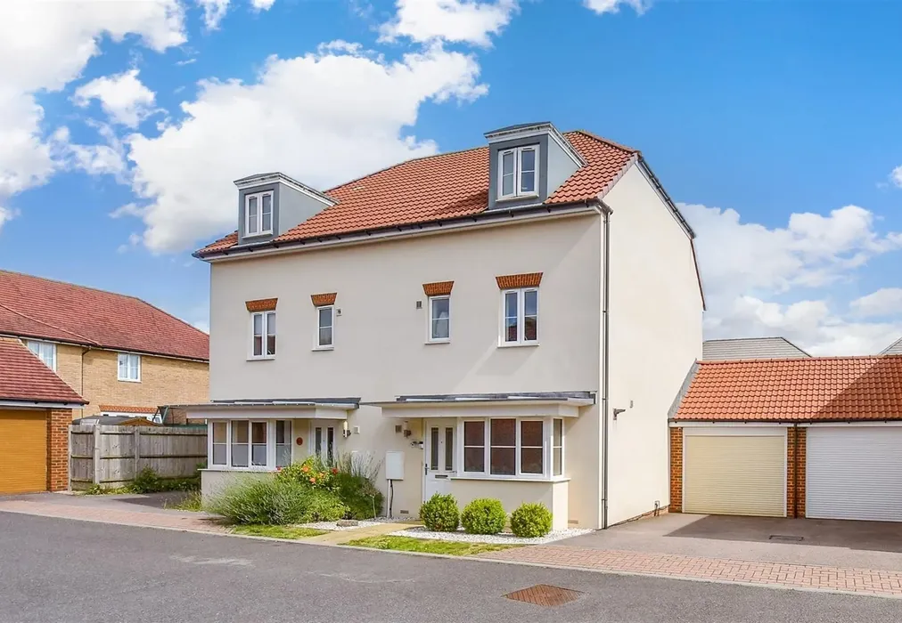 Front External (Web) - Winder Place, Aylesham, Canterbury, Kent - Wards of Kent