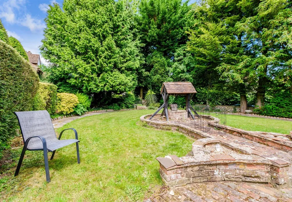 Garden - Harvel Street, Meopham, Gravesend, Kent - Wards of Kent