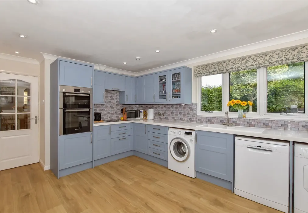 Kitchen/Breakfast Room - Workhouse Lane, East Farleigh, Maidstone, Kent - Wards of Kent