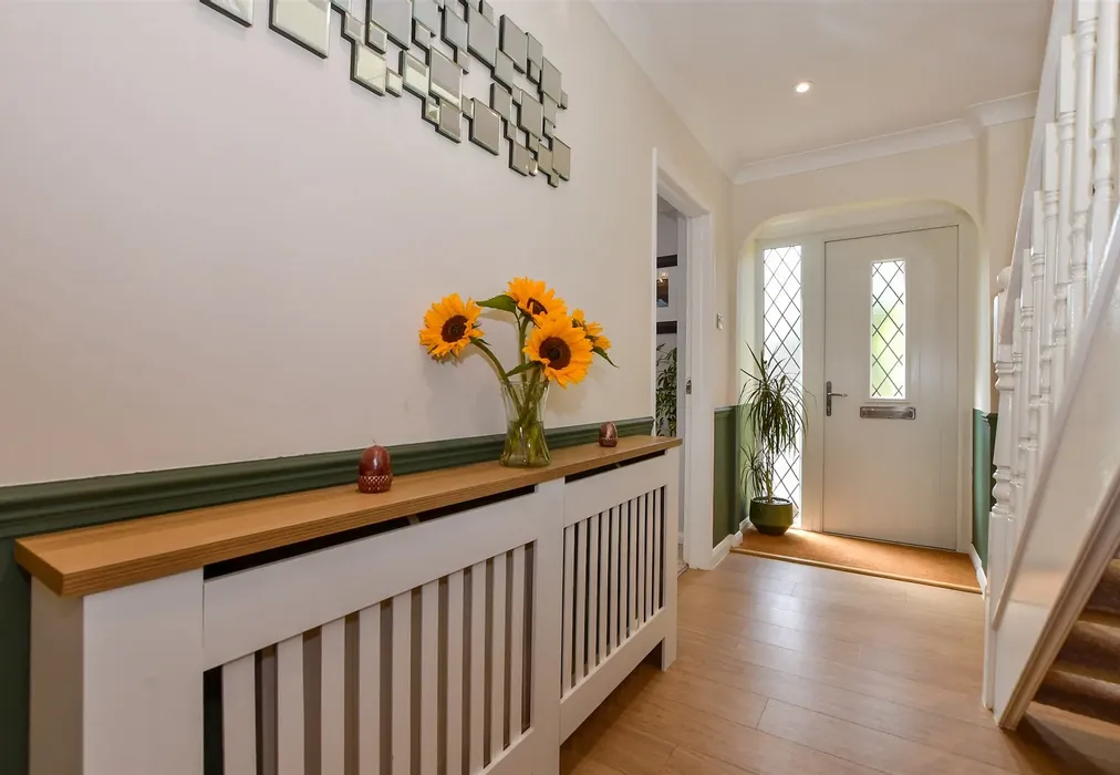 Hallway - Workhouse Lane, East Farleigh, Maidstone, Kent - Wards of Kent