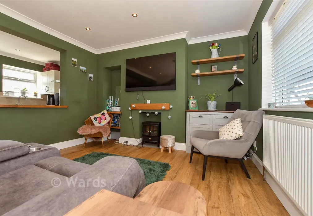 Lounge - Douglas Road, Deal, Kent - Wards of Kent