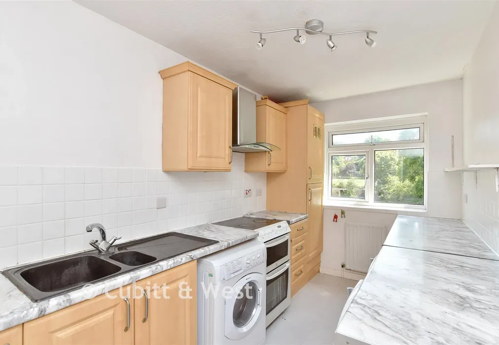 Kitchen - London Road, Brighton, East Sussex - Wards of Kent