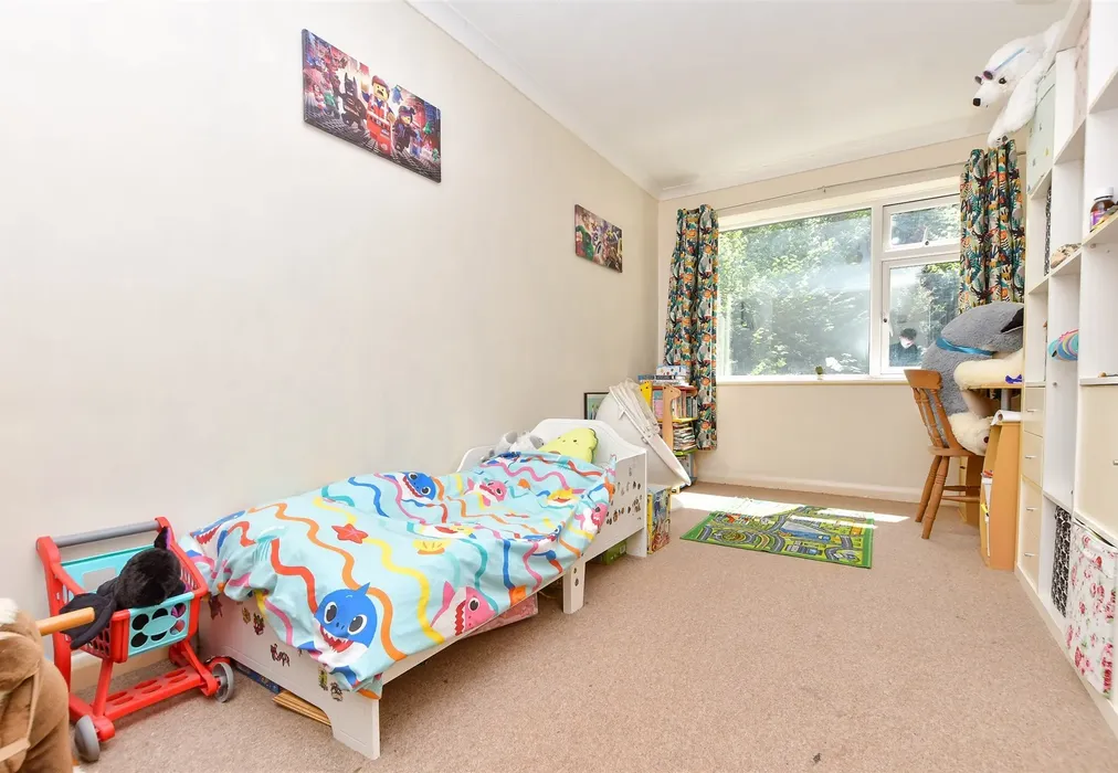 Bedroom 2 - Beechwood Road, Caterham, Surrey - Wards of Kent