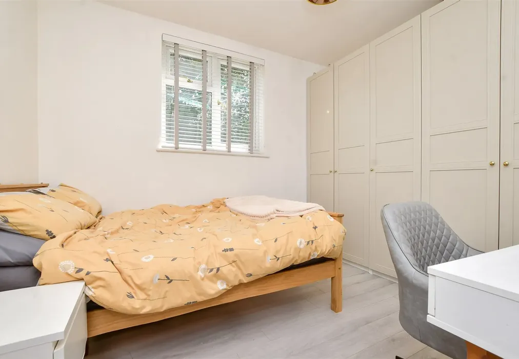 Bedroom 1 - Croft Road, Sutton, Surrey - Wards of Kent