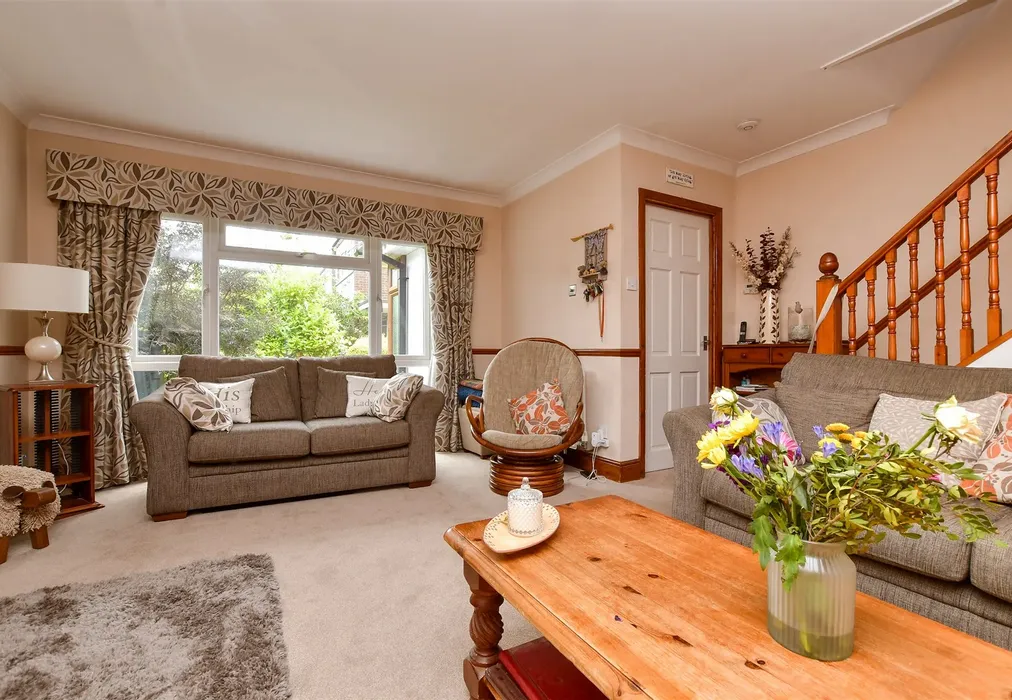 Lounge - Courtwood Lane, Croydon, Surrey - Wards of Kent