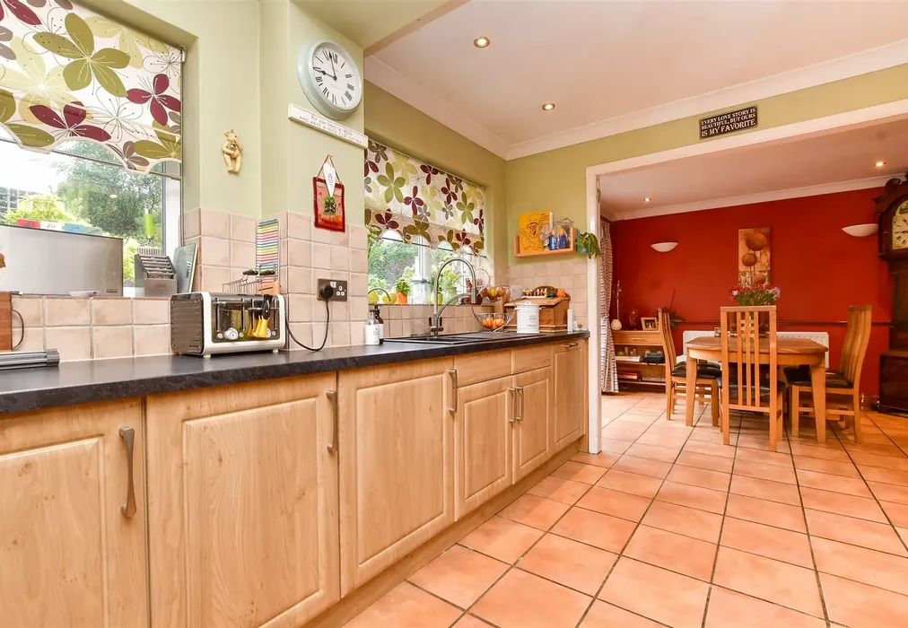 Kitchen - Courtwood Lane, Croydon, Surrey - Wards of Kent