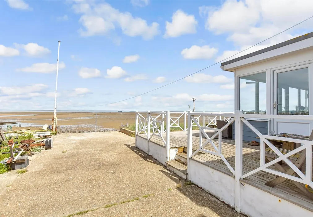 Driveway/Parking - Faversham Road, Seasalter, Whitstable, Kent - Wards of Kent