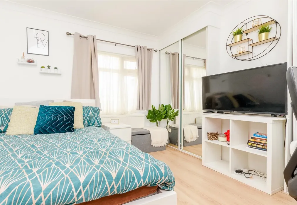 Bedroom 3 - Teignmouth Road, Welling, Kent - Wards of Kent