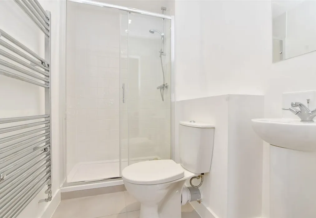 En-Suite Shower Room - Russell Hill, West Purley, Surrey - Wards of Kent