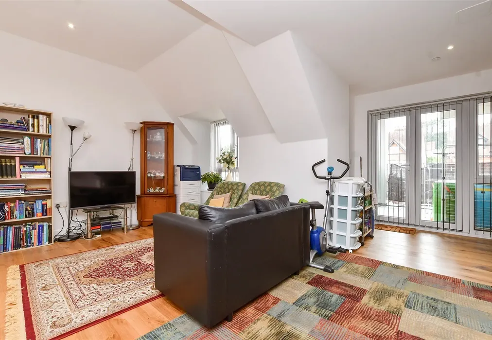 Kitchen / Lounge / Diner - Russell Hill, West Purley, Surrey - Wards of Kent