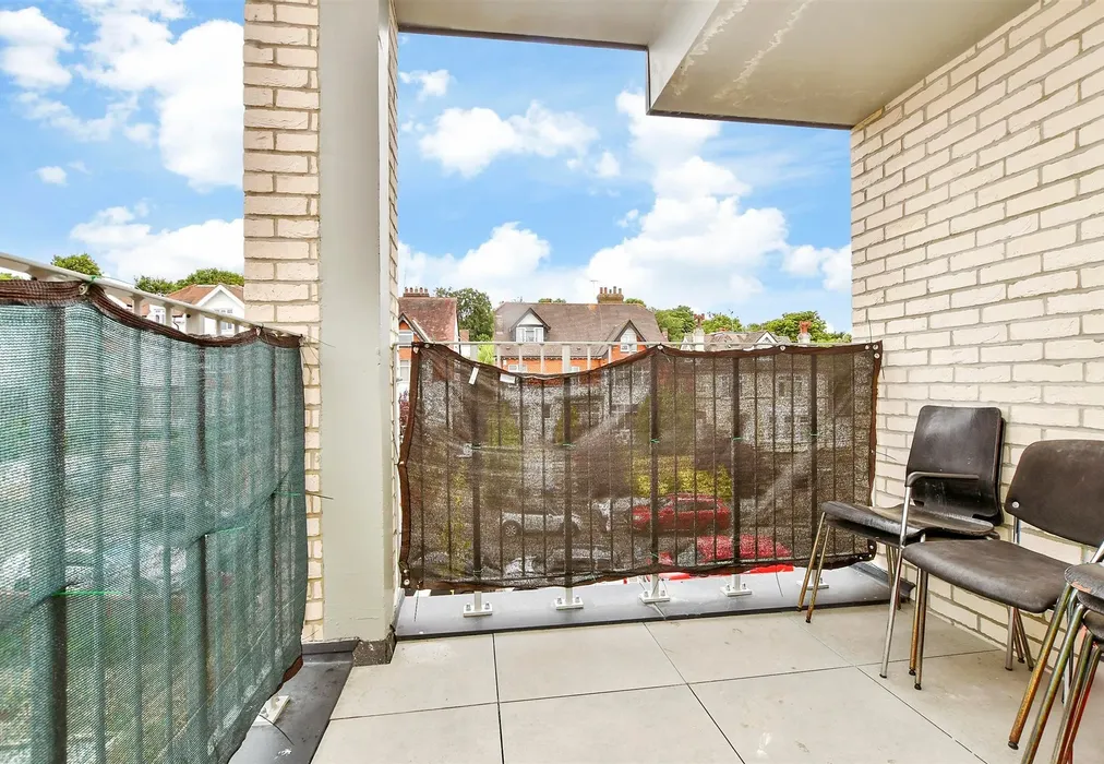 Balcony / Terrace - Russell Hill, West Purley, Surrey - Wards of Kent