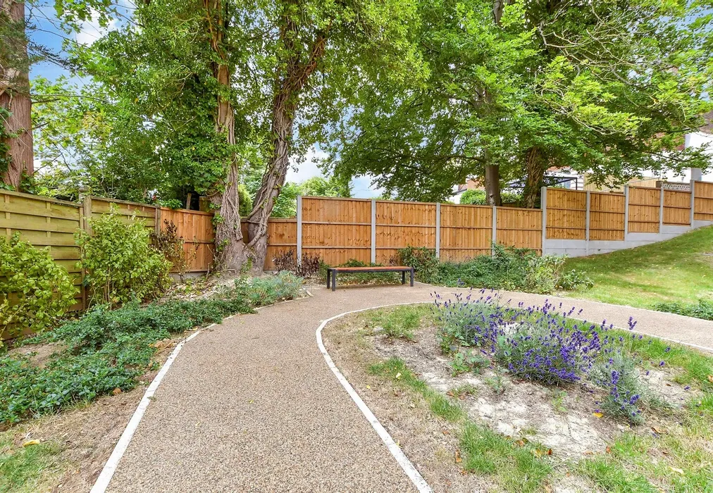 Communal Gardens - Russell Hill, West Purley, Surrey - Wards of Kent