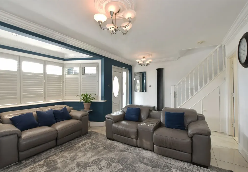 Lounge - Woodford Green, Woodford Green, Essex - Wards of Kent