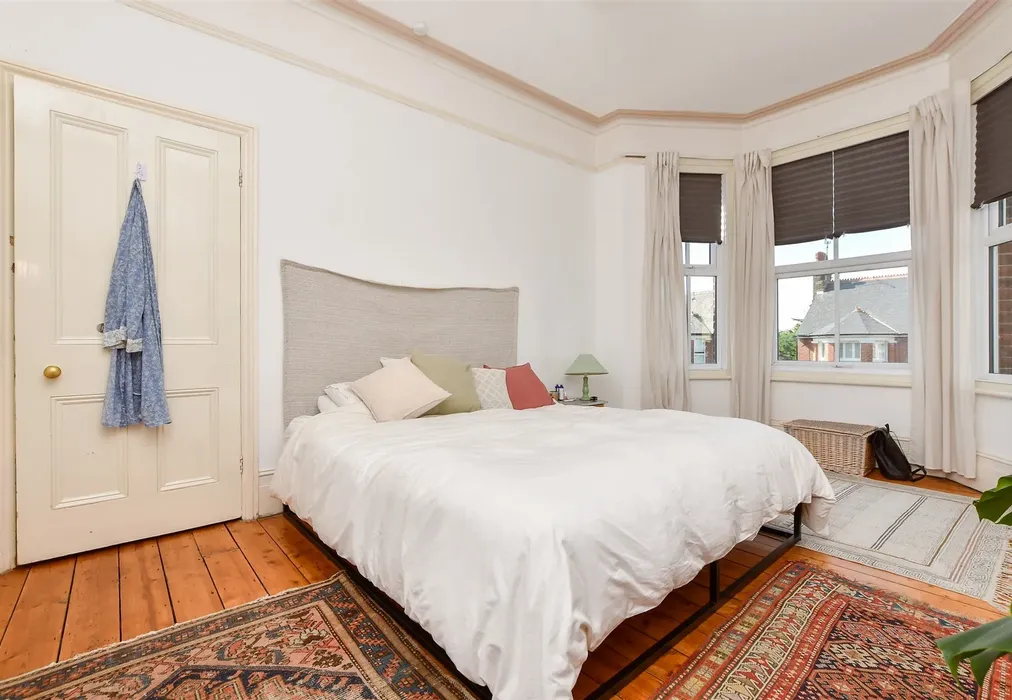 Bedroom 1 - Madeira Road, Cliftonville, Margate, Kent - Wards of Kent