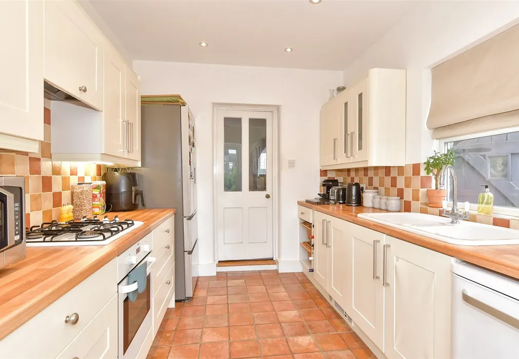 Kitchen - Carrington Road, Dartford, Kent - Wards of Kent