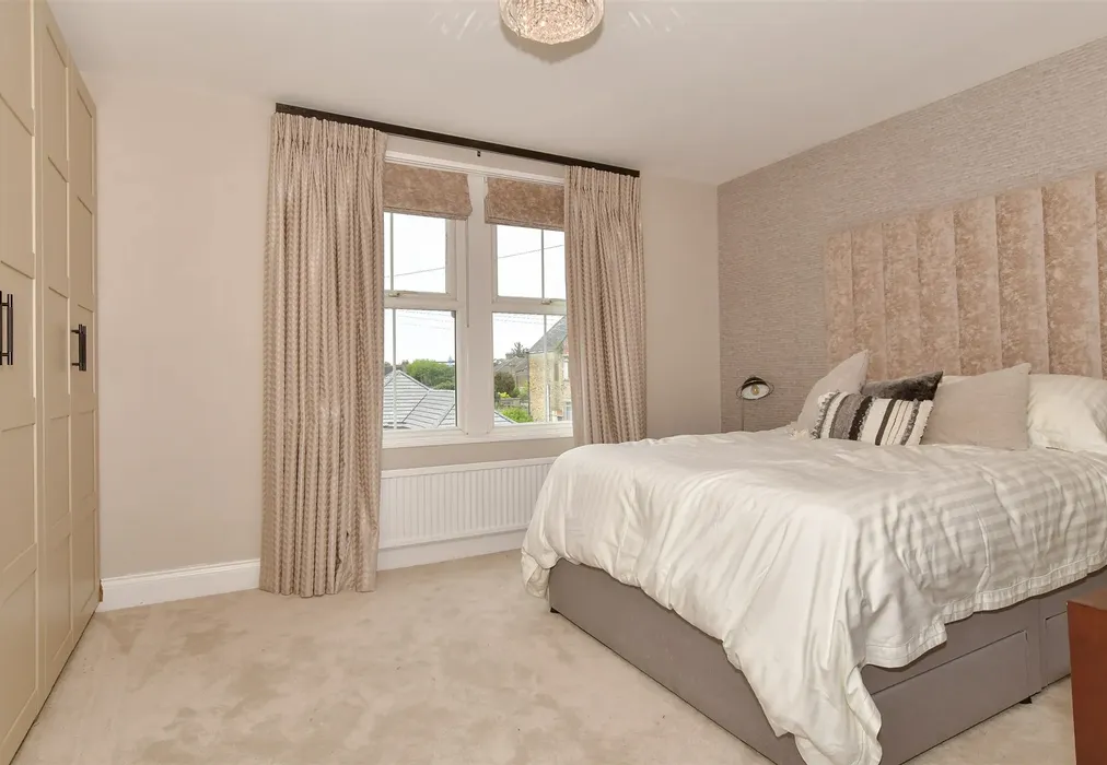 Bedroom 1 - Carrington Road, Dartford, Kent - Wards of Kent