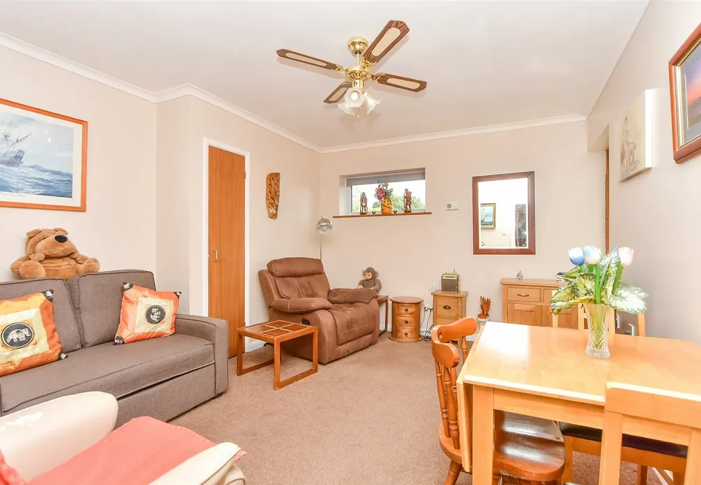 Lounge/Diner - Canterbury Road, Sittingbourne, Kent - Wards of Kent