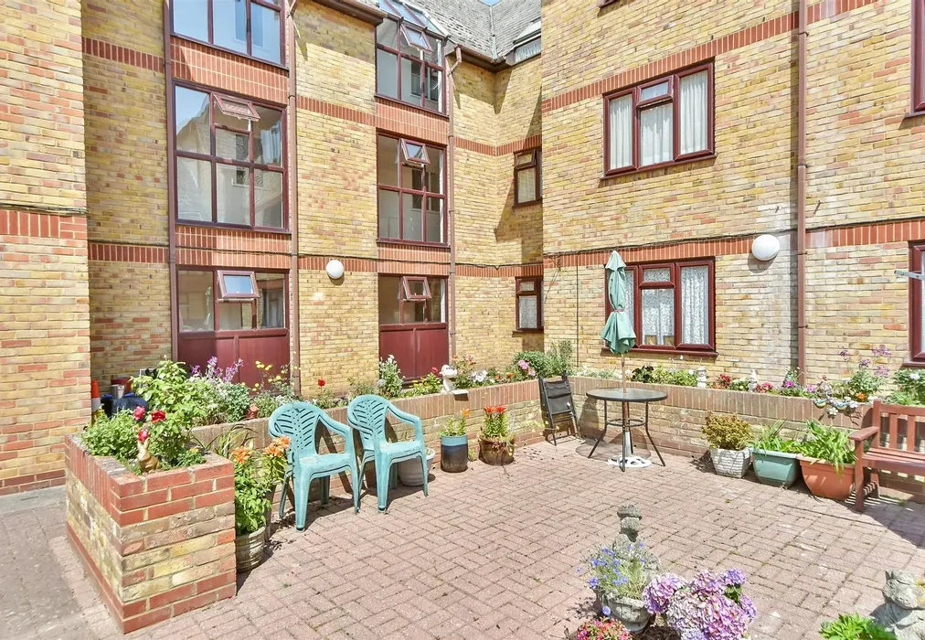 Communal Gardens - Canterbury Road, Sittingbourne, Kent - Wards of Kent