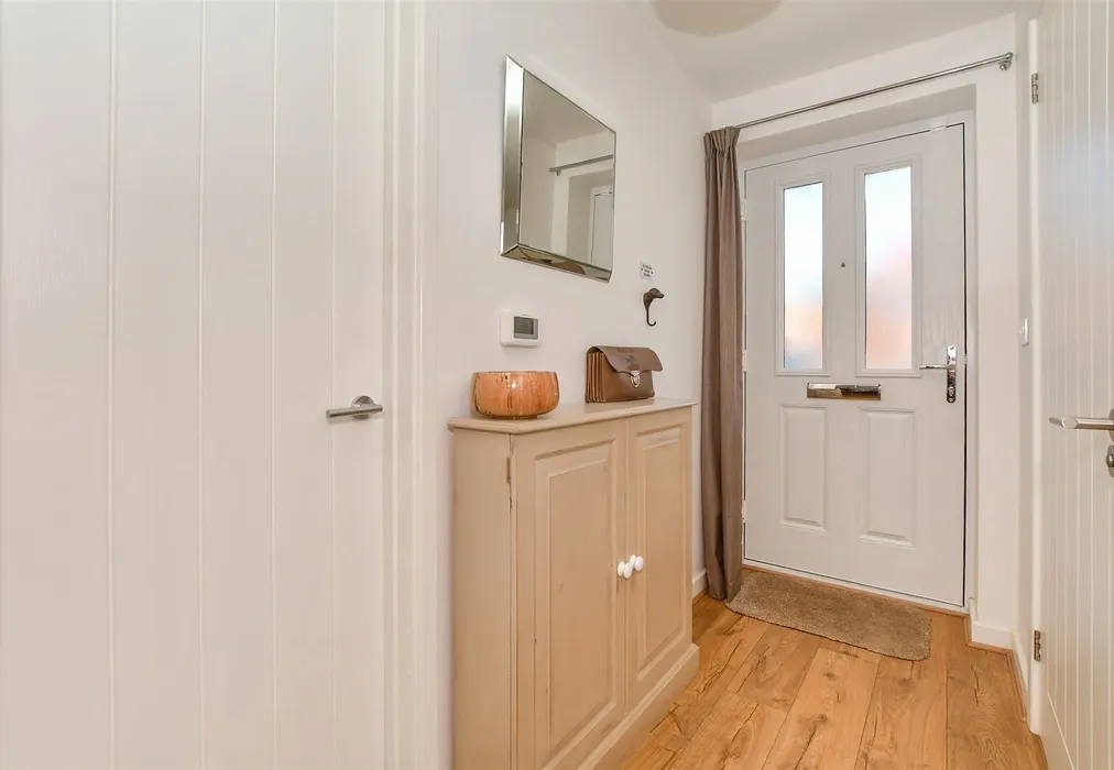 Entrance Hall - Haze Wood Close, Faversham, Kent - Wards of Kent