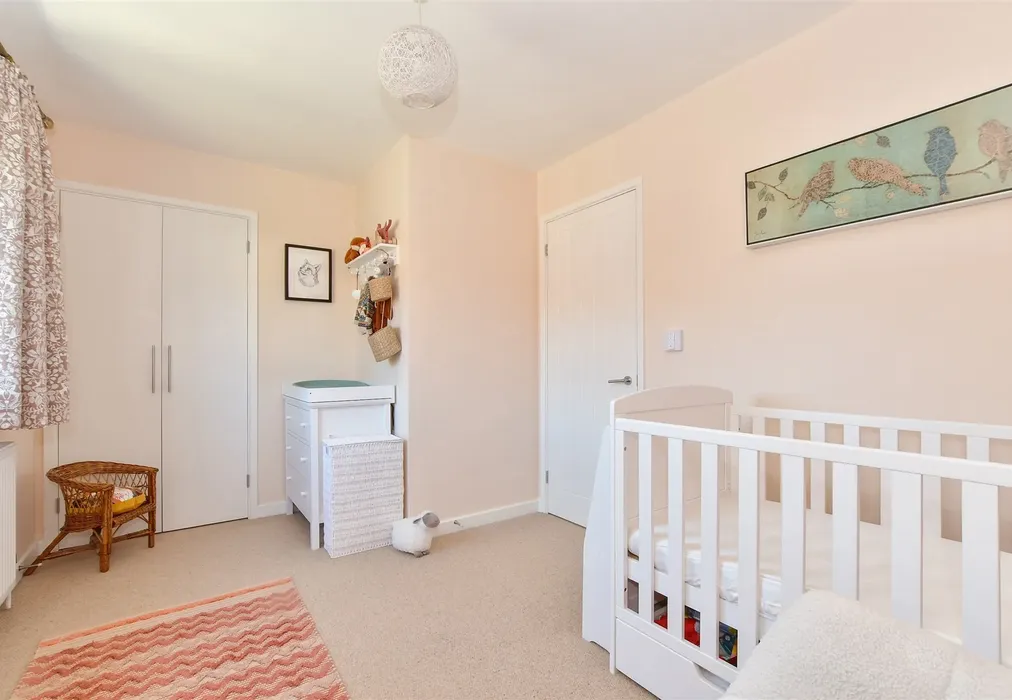 Bedroom 2 - Haze Wood Close, Faversham, Kent - Wards of Kent