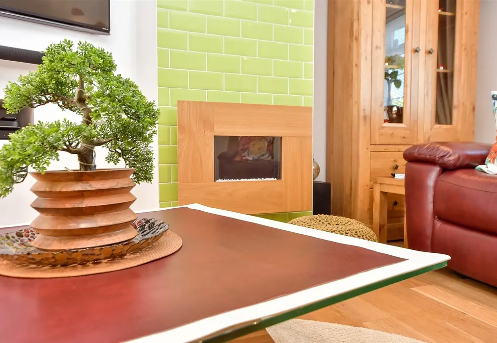 Internal Feature - Bull Lane, Boughton-Under-Blean, Faversham, Kent - Wards of Kent