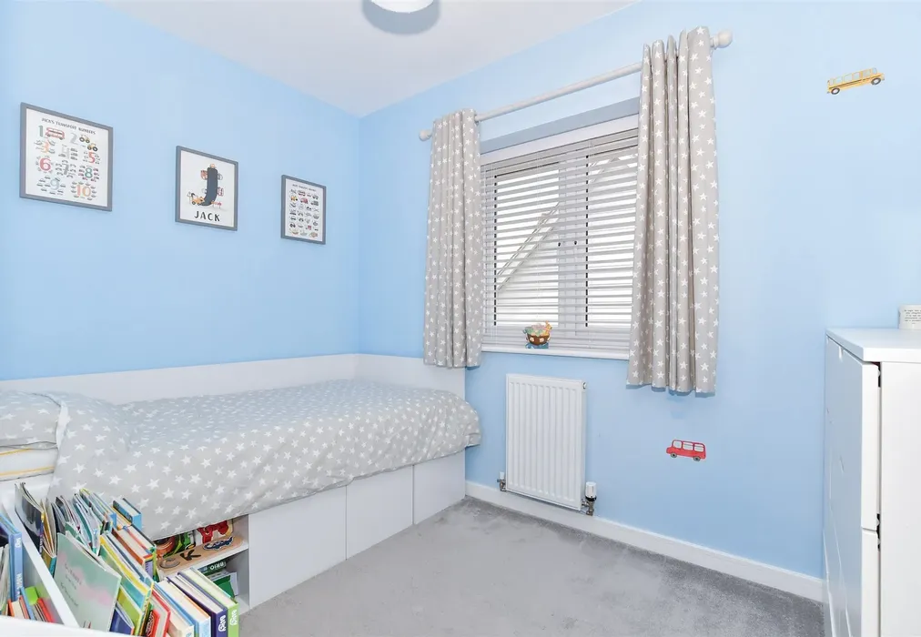 Bedroom 3 - Matthews Close, Snodland, Kent - Wards of Kent