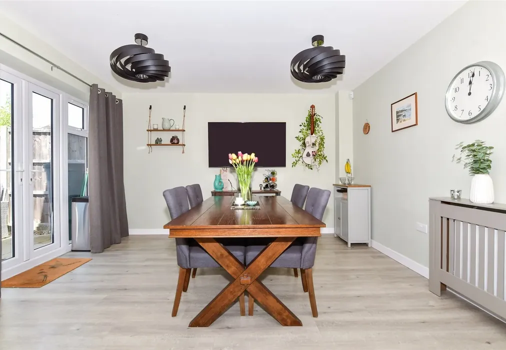 Kitchen/Diner - Matthews Close, Snodland, Kent - Wards of Kent