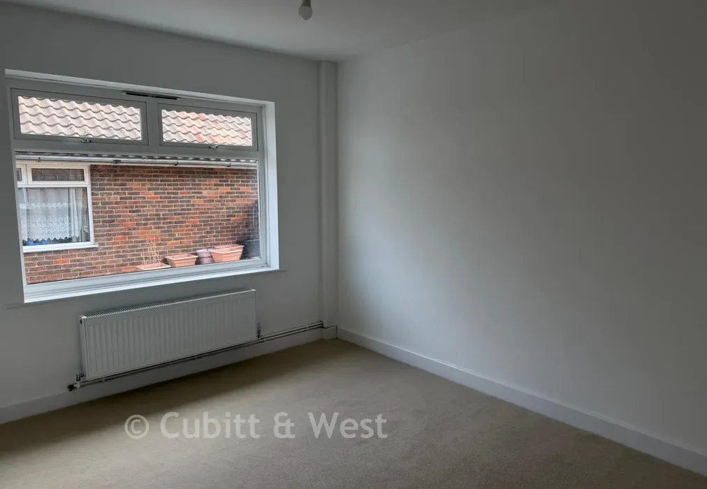 Bedroom 3 - Wheatfield Way, Brighton, East Sussex - Wards of Kent