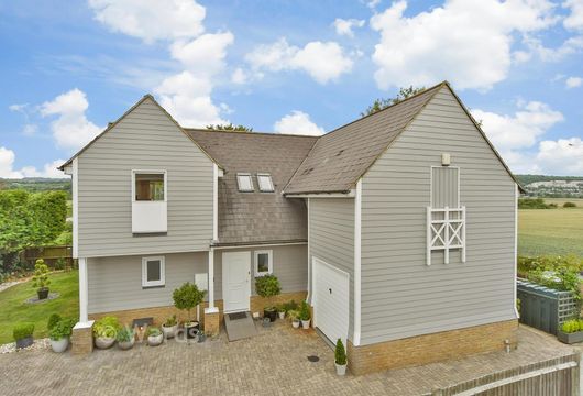 High Street, Wouldham, Rochester, Kent - Wards of Kent